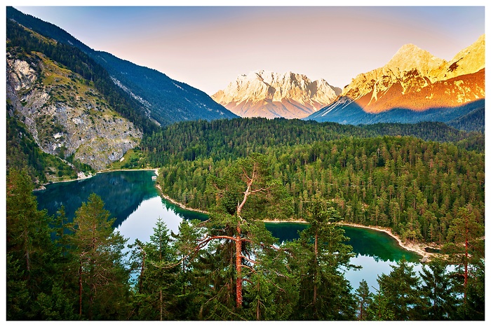 Blick über die Berge um Musau bei einer kurzen Wanderung